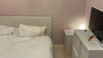 1 Schlafzimmer, Bügeleisen/Bügelbrett, WLAN