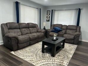 Smart TV - Cozy 3-Bedroom Home in Logansport IN, (Logansport)