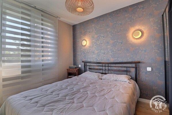 1 chambre, accĂšs Internet, draps fournis