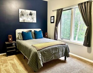 4 chambres, fer et planche à repasser, lit parapluie, Wi-Fi gratuit