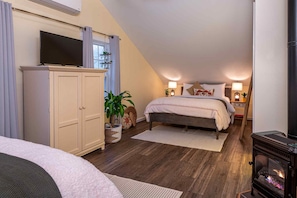 Basic Quadruple Room