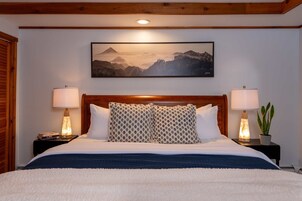 Standard Honeymoon-King | WiFi (free), bed sheets