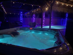 Outdoor spa tub - Beach house with Heated Pool, Hot Tub, Fire Pit,GAM RM, Mini&Disc Golf, 100" T.V (Panama City Beach)
