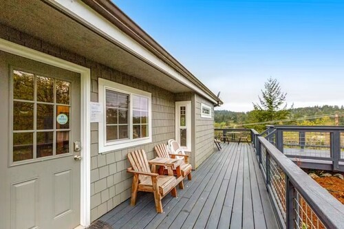 Sunset Suite in Deer Harbor