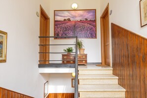 Interior - Apartment 'Mimosa' with Shared Garden (Rosignano Marittimo)