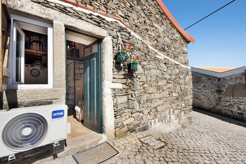 Ferienhaus 'Jesus Completa' mit Bergblick, WLAN und Klimaanlage