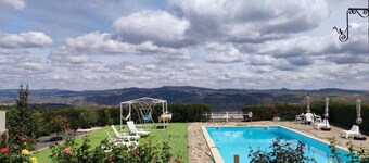 Studio 'Exterior Room - Casa Da Jesus' with Mountain View, Wi-Fi and Air Conditioning