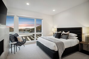 4 habitaciones, tabla de planchar con plancha y wifi