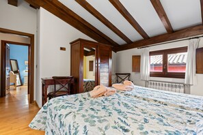 2 chambres, Wi-Fi gratuit, draps fournis