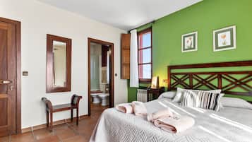 4 habitaciones, tabla de planchar con plancha y wifi gratis