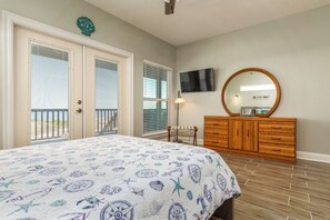 5 bedrooms, free WiFi, bed sheets