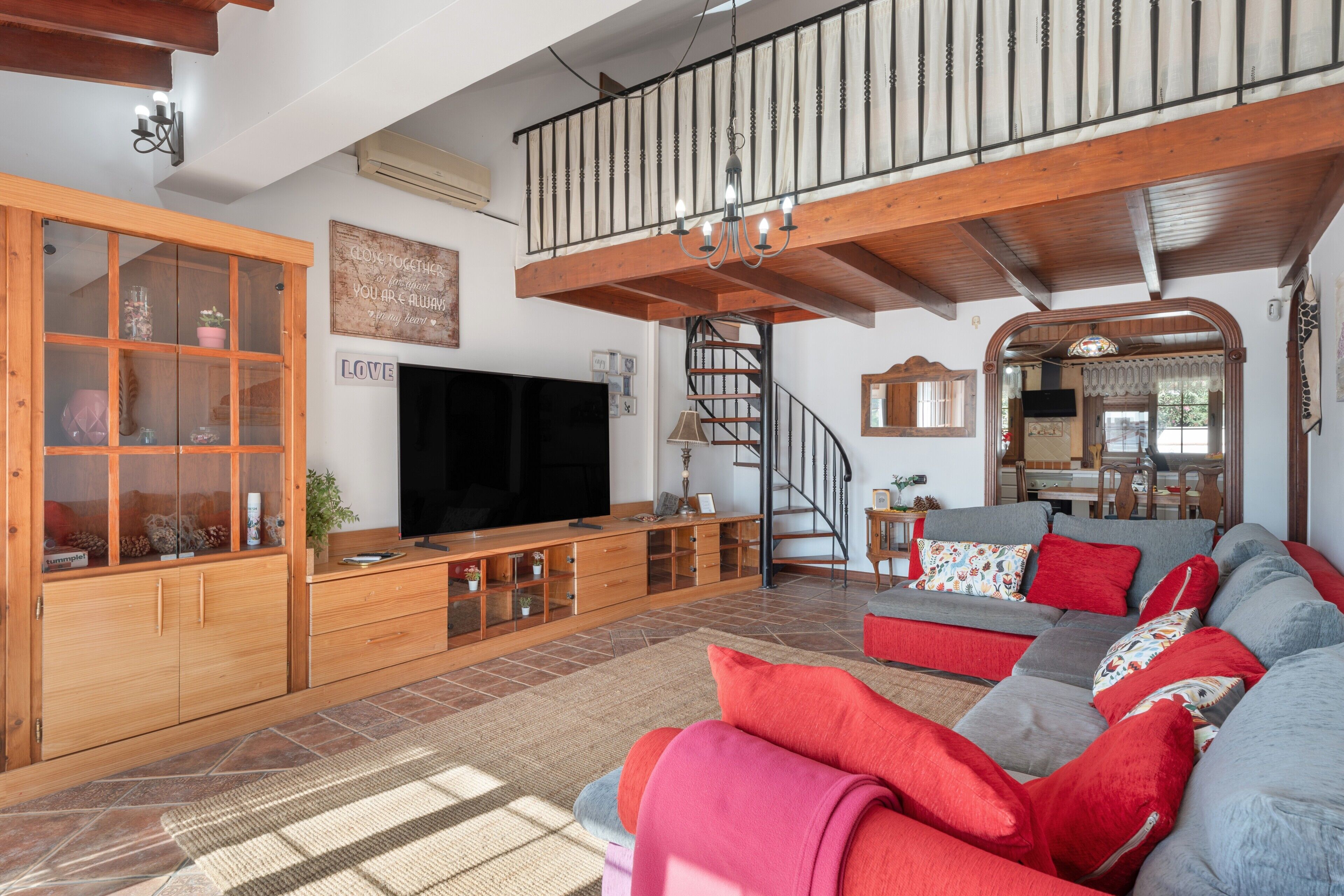 電視、電子遊戲