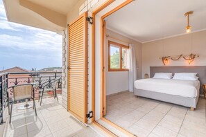 1 bedroom, iron/ironing board, free WiFi, bed sheets - Wake up to stunning sea views at Paxi Apartment in the heart of Gaios (Gaios)