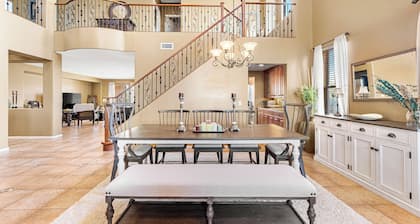 6br Surprise Oasis - Golf, Pool, Hot Tub, & More!