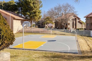 Sport court