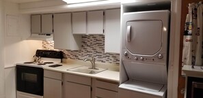 Fridge, microwave, oven, stovetop - Point Herron Cottage in Manette (Bremerton)