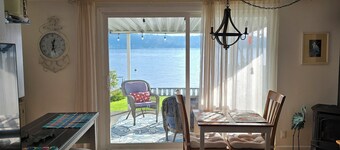 Point Herron Cottage in Manette