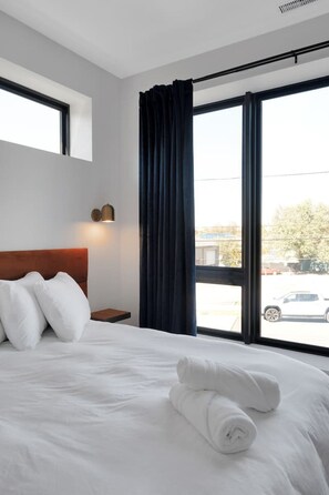 4 habitaciones, tabla de planchar con plancha y wifi gratis 