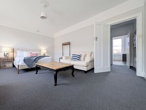 2 habitaciones, tabla de planchar con plancha y wifi gratis
