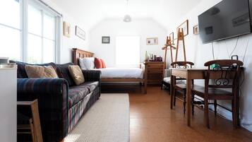 Fer et planche à repasser, Wi-Fi gratuit, draps fournis