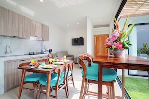 Living area - Beachside BrandNew Villa Mi Casa 6 Guest (Canggu)
