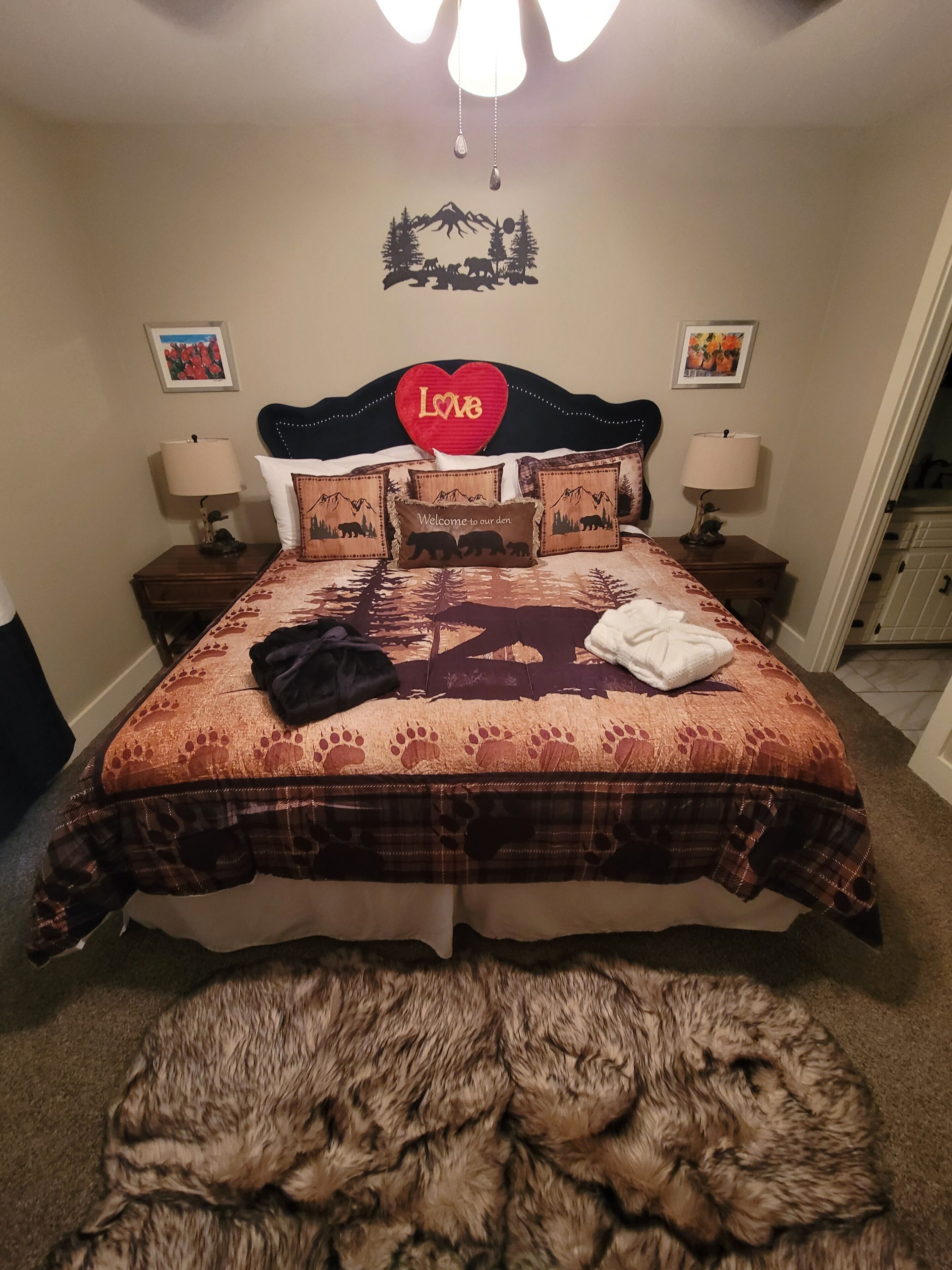 2 habitaciones, tabla de planchar con plancha y cuna de viaje 