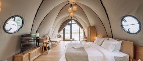 1 Schlafzimmer, Zimmersafe, Schreibtisch, Verdunkelungsvorhänge