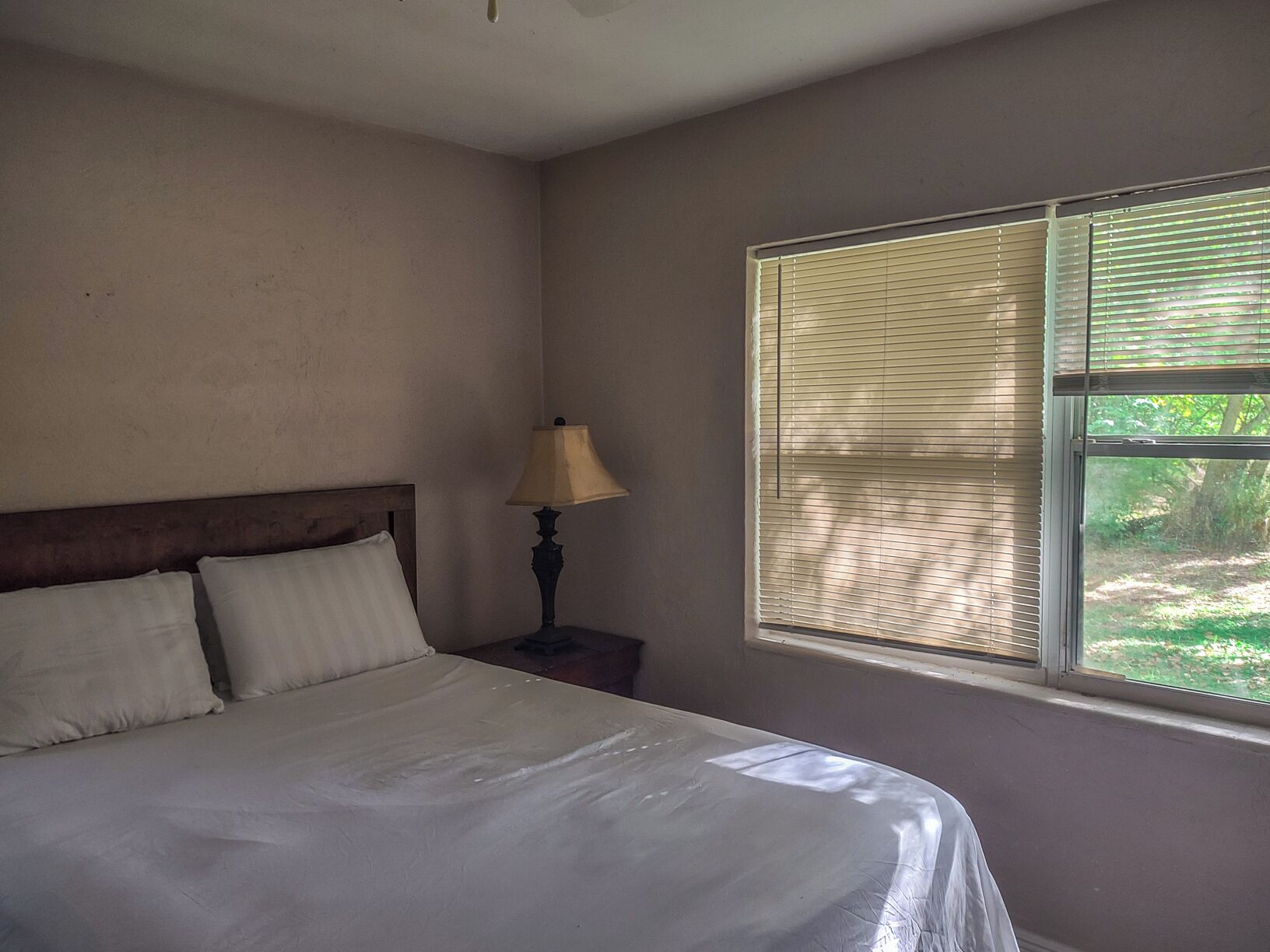 1 多间卧室、熨斗/熨衣板、WiFi、床单