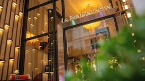 Exterior - Le Premier Hotel & Rooftop Bar (Hanoi)