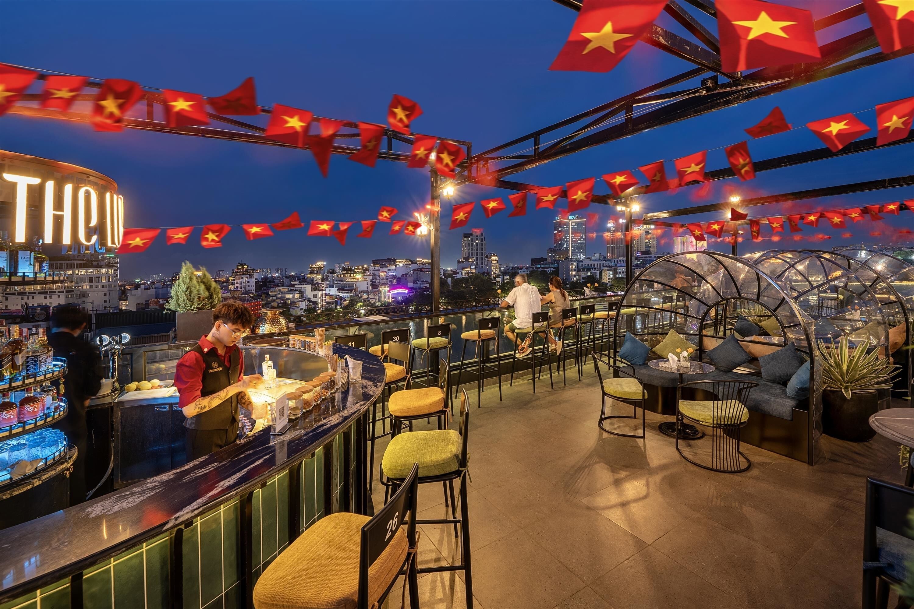 Photo - Le Premier Hotel & Rooftop Bar