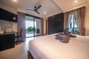 4 bedrooms, WiFi, bed sheets