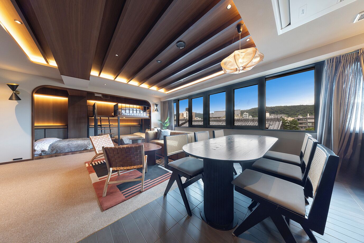 Apartment Suite (4th Floor, Top Floor)