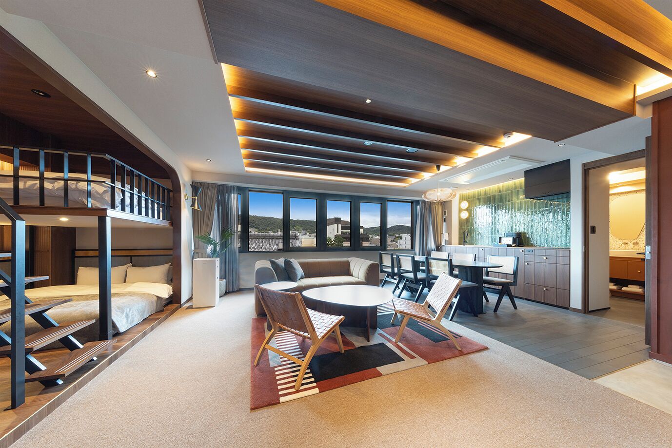 Executive appartement, uitzicht op rivier | Donsdekens, een kluis op de kamer, verduisterende gordijnen