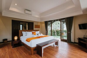 Exclusive Villa, 3 Bedrooms, Garden View | 3 bedrooms, premium bedding, in-room safe, blackout drapes