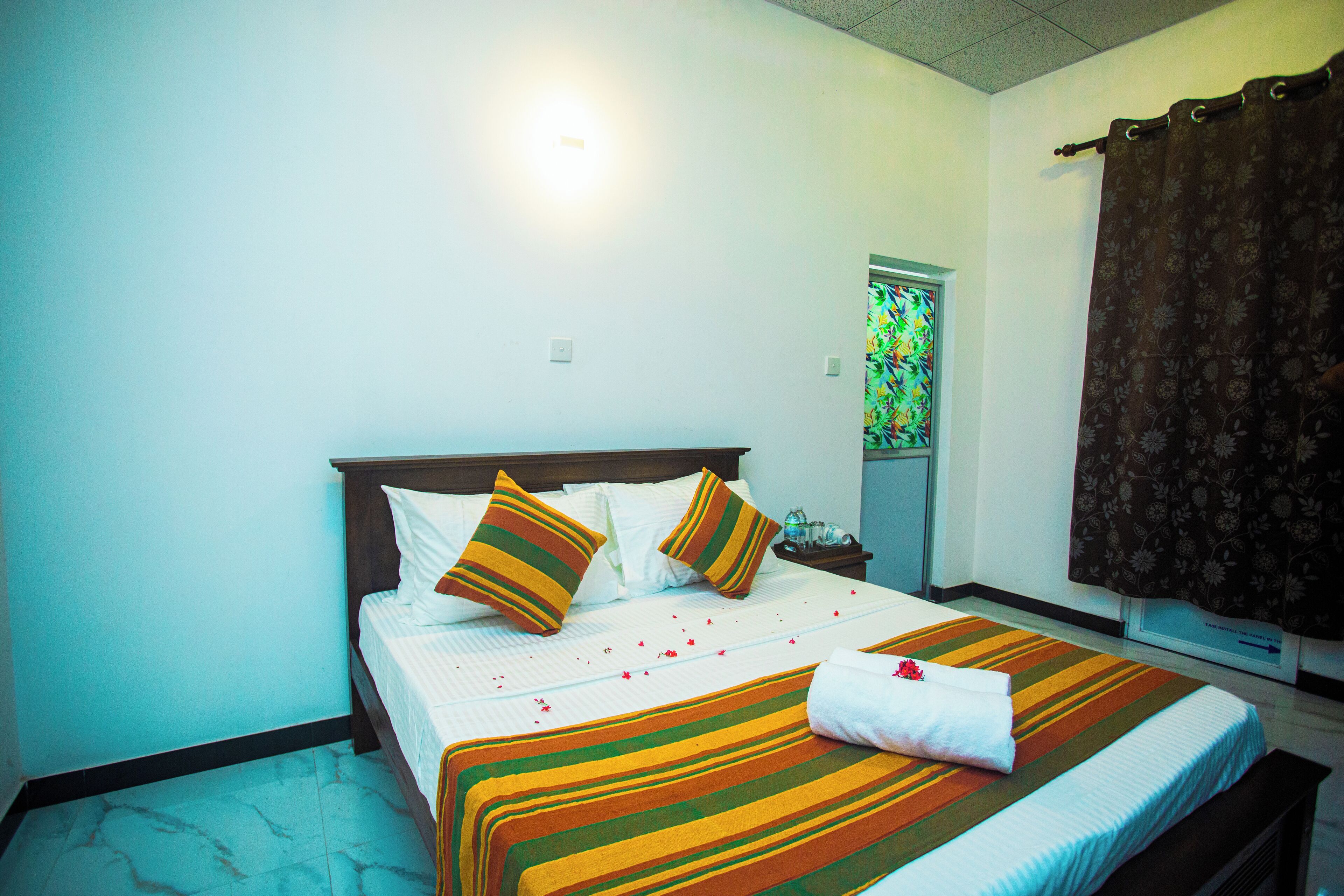 Deluxe-Doppelzimmer, Nichtraucher | Schreibtisch, laptopgeeigneter Arbeitsplatz, schallisolierte Zimmer