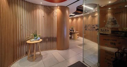 Cozylife Hotel Westlake