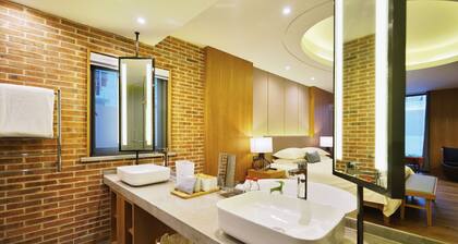 Cozylife Hotel Westlake