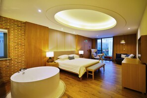 Luxury-Doppelzimmer, Blick auf den Innenhof
