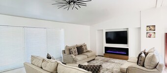 Spacious 5-bedroom house with an incredible view in Glenwood Springs