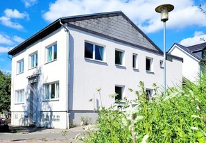 Exterior - Pure harbor romance - vacation apartment with a first-class view from "Momentic" - (Neustadt in Holstein)