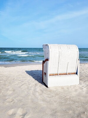 Unclassified image, 2 of 29, button - High-quality vacation apartment with sun terrace & garden view, only a few (Scharbeutz)