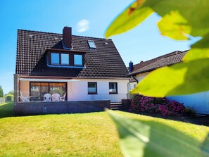 Unclassified image, 5 of 59, button