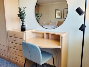 3 soveværelser, skrivebord, Wi-Fi