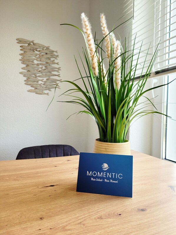 Unclassified image, 1 of 35, button