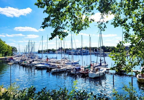 New gem on the harbor: first-class furnishings and fantastic views