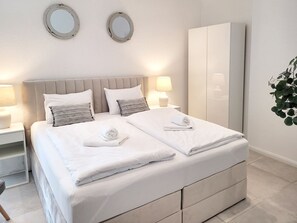 Unclassified image, 3 of 23, button - HafenPerle Neustadt - Your maritime oasis on the coast - From "Momentic" - FeWo (Neustadt in Holstein)