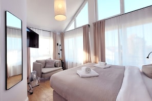 5 chambres, bureau, fer et planche à repasser, Wi-Fi