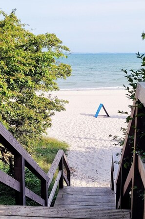 Nicht klassifiziertes Bild, 2 von 33, Schaltfläche