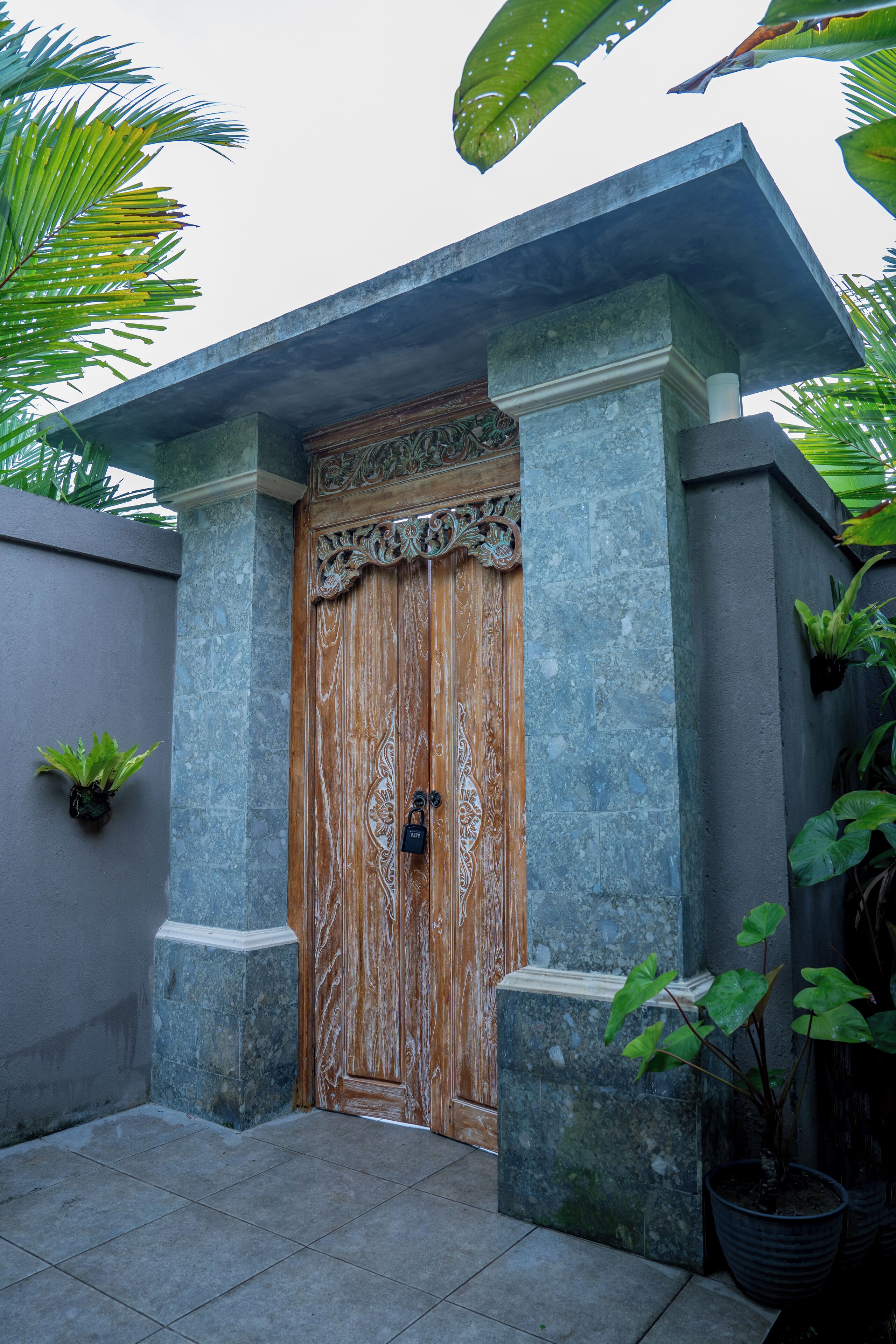 Bagian depan properti