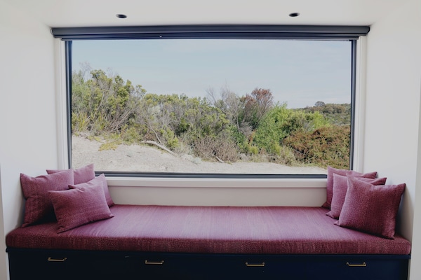 Executive Suite, Park View